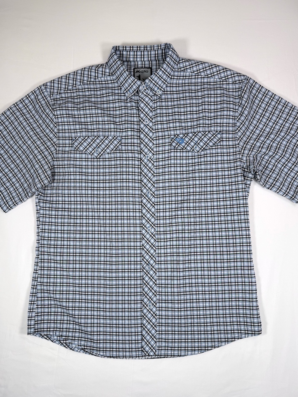 MOJO Mens Performance Fishing Shirt L Plaid Button Front Short Sleeve Vented